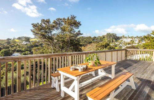 Palm Beach House | 2 sisters at Palm Beach, Waiheke