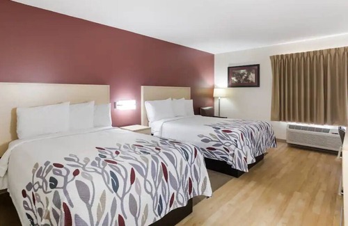 Pittsburg House | 2 Spaces & Pet-friendly w/ Free Parking! Near London Wellness Park!