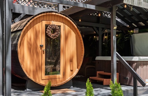 Lake Harmony House | 2 Spectacular Chalet's Next Door- Sauna, Hot Tubs, Fire Pits, Pool Table, Arcade