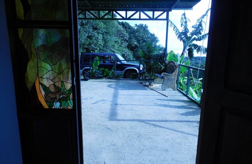 Monteverde House | 2 Story, 6-bedroom home with beautiful views! 1 mile from Cloud Forest Park