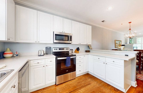 Harleston Village House | 2-story downtown Charleston house with balcony, washer/dryer, central AC, WiFi