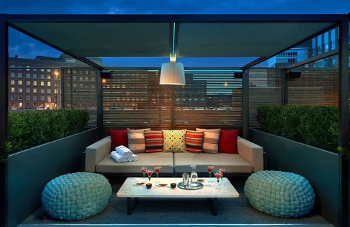 Bay Village Hotel | 2 Stylish Stays in City Skyline Hotel & Back Bay Views - Chic and Spacious