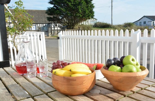 Thorpeness Cottage | 2 THE DUNES, THORPENESS, family friendly in Thorpeness