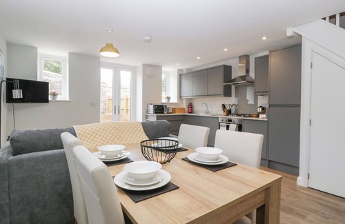 Cinderford Cottage | 2 The Old School