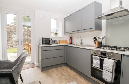 Cinderford Cottage | 2 The Old School