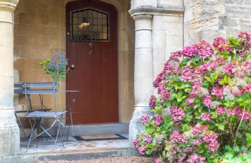 Worksop House | 2 The Winnings - Stunning Cottage on a Country Estate