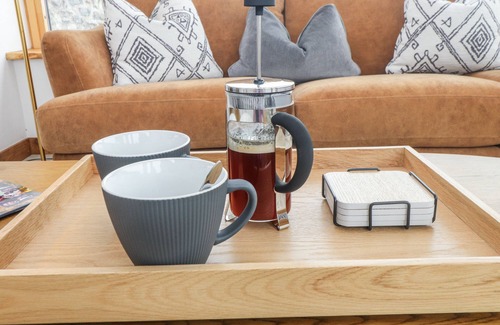 Holyhead Cottage | 2 TREM Y MOR, family friendly, with hot tub in Llanfachraeth