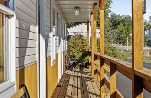 Moorcroft Apartment | 2 Twin Beds, 1 Bath, Studio Apartment in Moorcroft Wyoming
