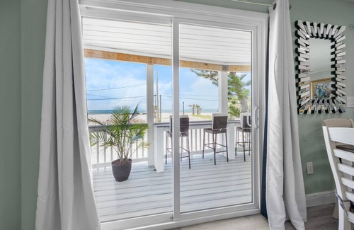 Englewood House | 2-Unit Beach Combo – Bikes, Sand & Sunsets