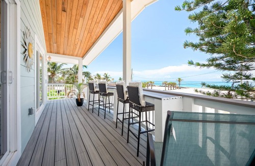 Englewood House | 2-Unit Beach Combo – Bikes, Sand & Sunsets