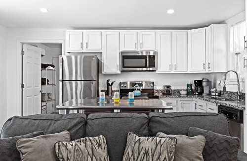 Phoenix Hill Apartment | 2-Unit Modern Container Retreat Perfect for Groups