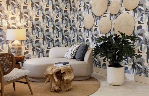 Pinellas Point Hotel | 2 Units | Coastal Getaway w/Balcony | Near Tropicana Field, Gulf Coast Serenity