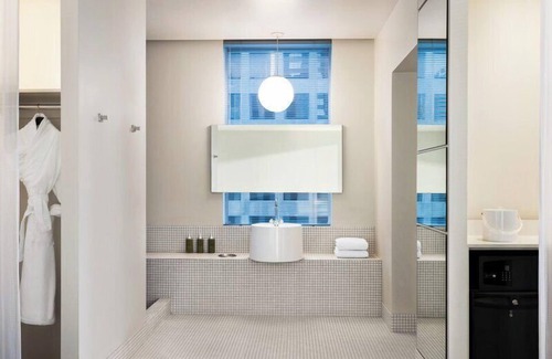 Financial District Hotel | 2 Units - Elegant Stay w/City Views, Fire Pit & Prime Downtown LA Location
