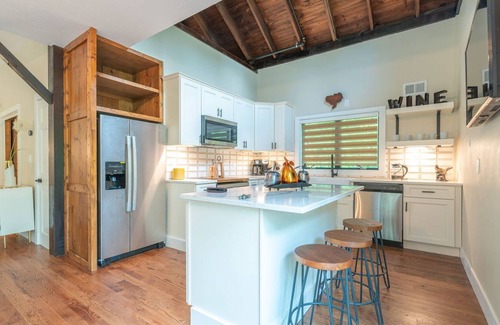 Lambertville House | 2 Units Luxurious Barn Suites in Lambertville NJ