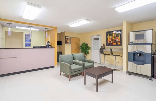 Lookout Valley Neighborhood Association Hotel | 2 Units Minutes from Rock City & Lookout Mountain, Pool Access! Pets Allowed