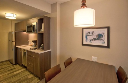 Flagami Hotel | 2 Units | Near Miami Airport | Spacious Suites