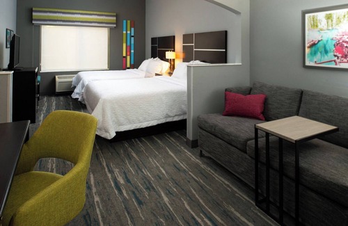 Glenwood Springs Hotel | 2 Units | Relax & Explore | Glenwood Stay near Hot Springs & Trails