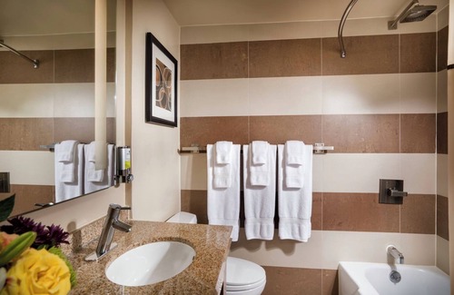 Downtown Portland Hotel | 2 Units, Stumptown Balcony Two Doubles, Staypineapple, Hotel Rose, Downtown
