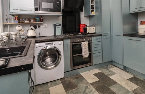 Barnoldswick House | 2 UNITY STREET, pet friendly, with open fire in Barnoldswick