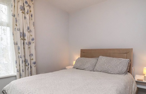 Barnoldswick House | 2 UNITY STREET, pet friendly, with open fire in Barnoldswick