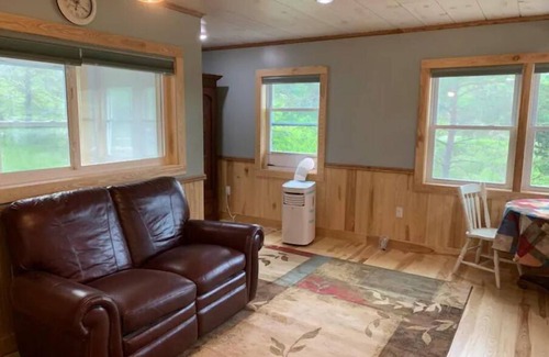 Beaver Dams House | 2 Valley View Family Farm Apartment