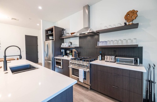 Troon North House | 2 Villas/20 Guests: Walk to Troon North Golf Club