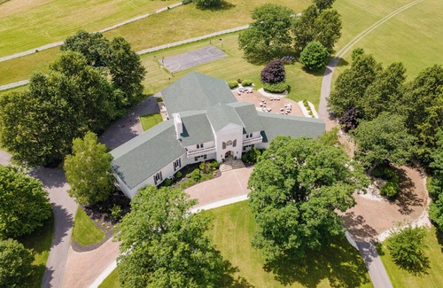 Crellin House | 20-Acre Estate w/Pool, Games & Meeting Space
