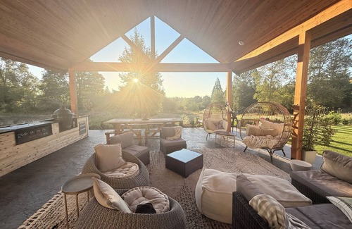 Sherwood - Tualatin South House | 20 acres, Sauna, Theater, GameRm, Sports Ct, Turf, Outdoor Kitchen, PlayRm, Gym