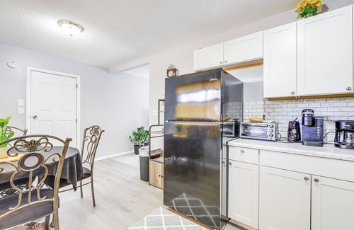Jonesboro House | 20 Mi to Atlanta: Family Home w/Private Yard