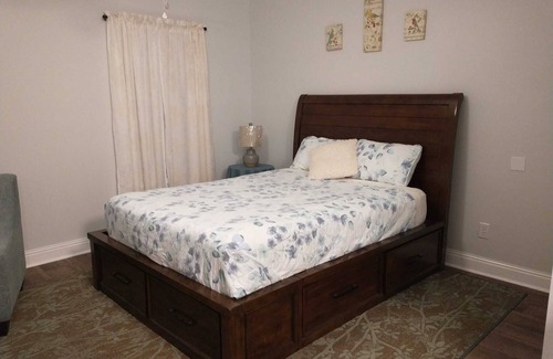 Corinth Apartment | 20 min from Picwick lake/Shilo Park. Close to Corinth and wedding venues.