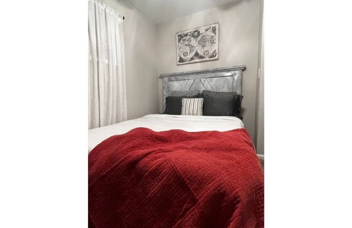 Mableton House | 20 min to ATL 2BD 2 Story Townhouse