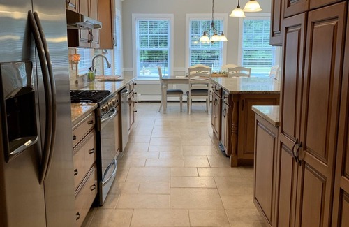 Mastic House | 20 Minutes from the Hamptons! Quiet 4 bedroom getaway with pool.