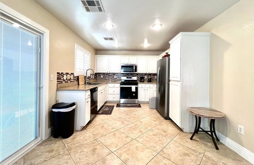 Enterprise House | 20% OFF First 3 guests./House only 13 min. close to Las Vegas strip & Casinos