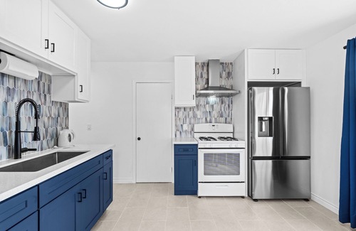 Tustin Apartment | 20% OFF Monthly Designer 1BR Apt Prime Tustin