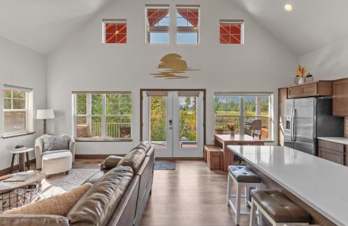 Dover Bay House | 20 Pomrankey Ln