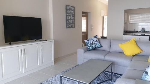 Selection Beach Apartment | 20 Waterfront