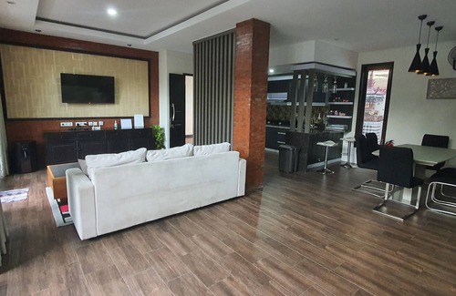 Lovina Villa | 200 m from Lovina beach, quiet and central area.