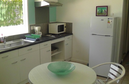 St Gilles-les-Bains House | 200 m from the lagoon, pretty F2/3 with outdoor space in a quiet area