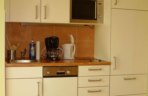 Alt Gaarz Apartment | 200 Meter zum Strand - Strandläufer Villa Rosita, Rerik + Garten