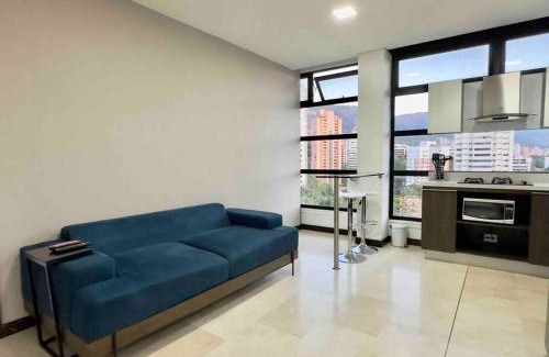 El Castillo Apartment | 2001 Charming apartment in El Poblado
