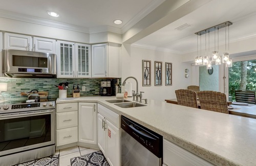 Fernandina Beach House | 2006 Beachwood - 3 Bedroom, Near the Omni, Steps to the Beach