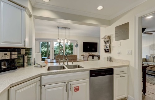 Fernandina Beach House | 2006 Beachwood - 3 Bedroom, Near the Omni, Steps to the Beach