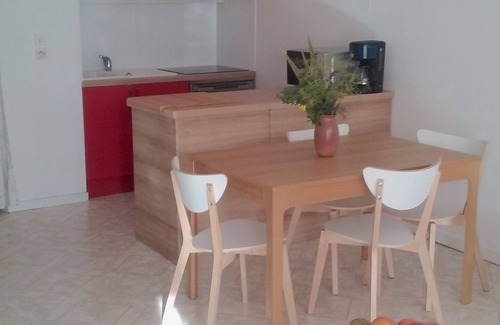 Boulouris-sur-Mer Apartment | 200m from boulouris beach, 2 rooms crossing, balcony and south living room