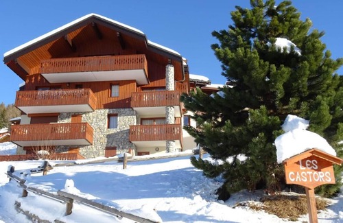 Vallandry Apartment | 200m from ski slopes, 1st floor, view valley, balcony, tv, ski locker, 35m², Peisey-Vallandry