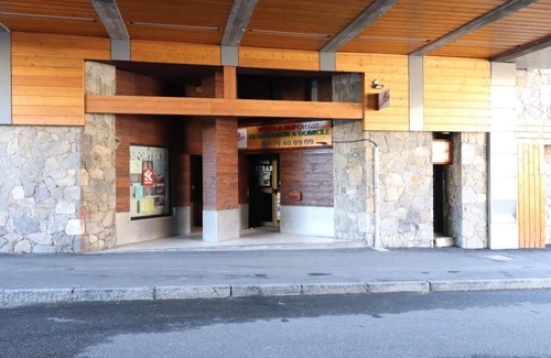 Val Claret Apartment | 200m from ski slopes, 3rd floor, balcony, tv, ski locker, 58m², Tignes