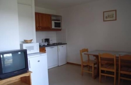 Saint-Etienne-en-Devoluy Apartment | 200m from ski slopes, 5th floor, balcony, tv, ski locker, 48m², Superdévoluy