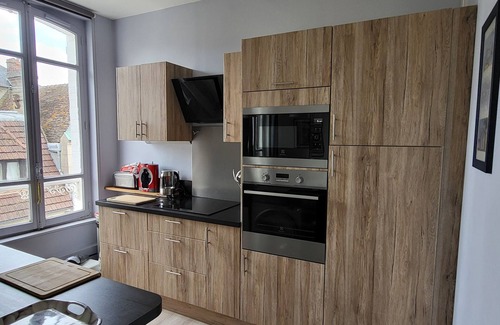 Villers-sur-Mer Apartment | 200m from the beach, shops and market 100m away, cosy apartment in the town center