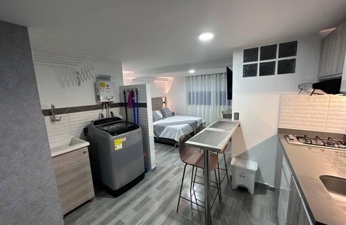 Guayabal Apartment | 201 Céntrico Aparta Estudio Moderno