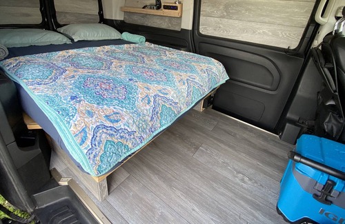 Kahului House | 2018 Custom -Mercedes Metris Campervan- WAI