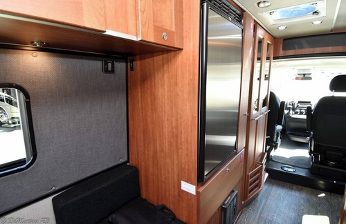 Fargo House | 2018 RoadTrek Simplicity SRT ➡ Explore with EASE